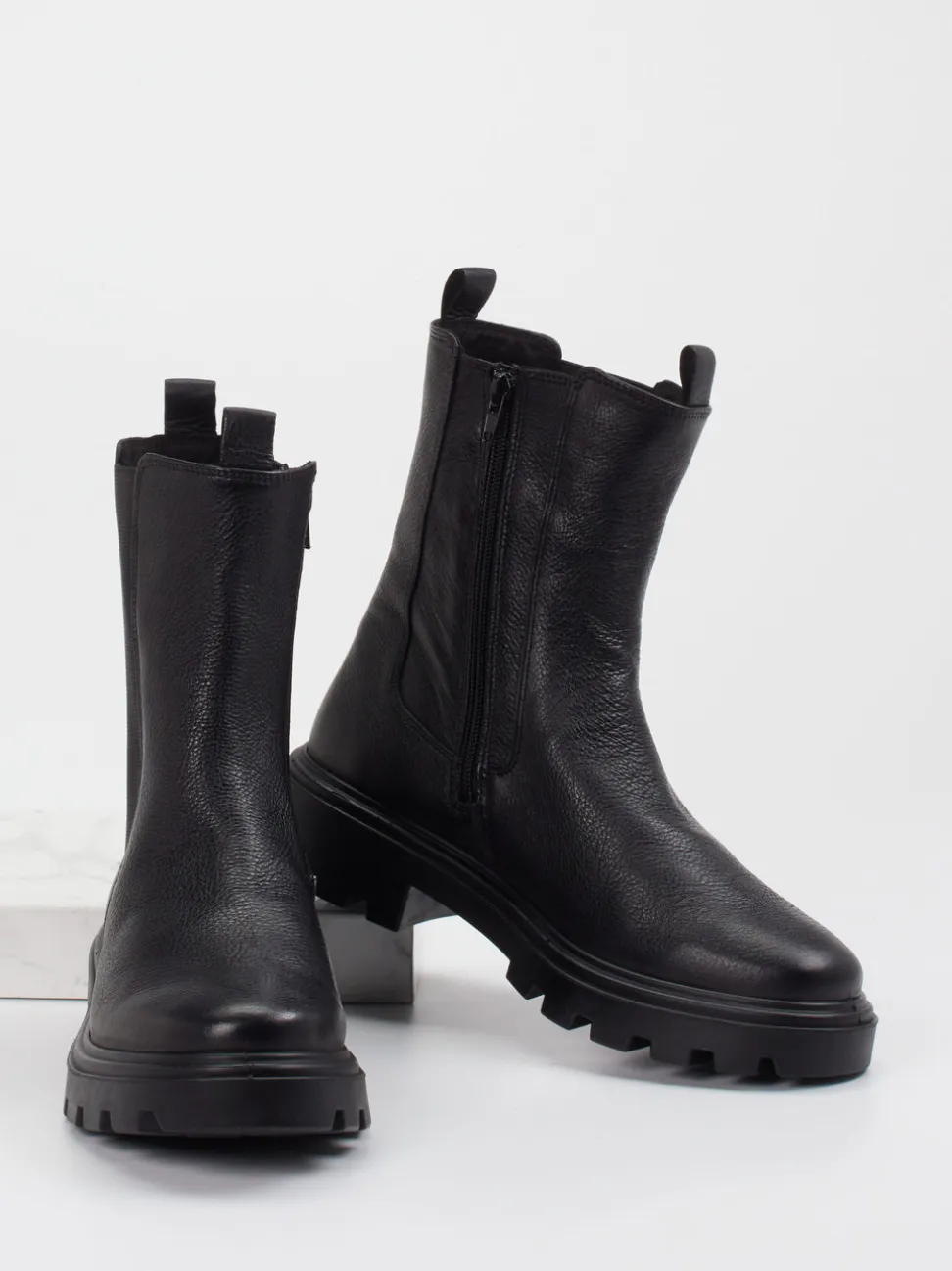 Ara – Chelsea-Stiefelette aus Kalbleder Schwarz