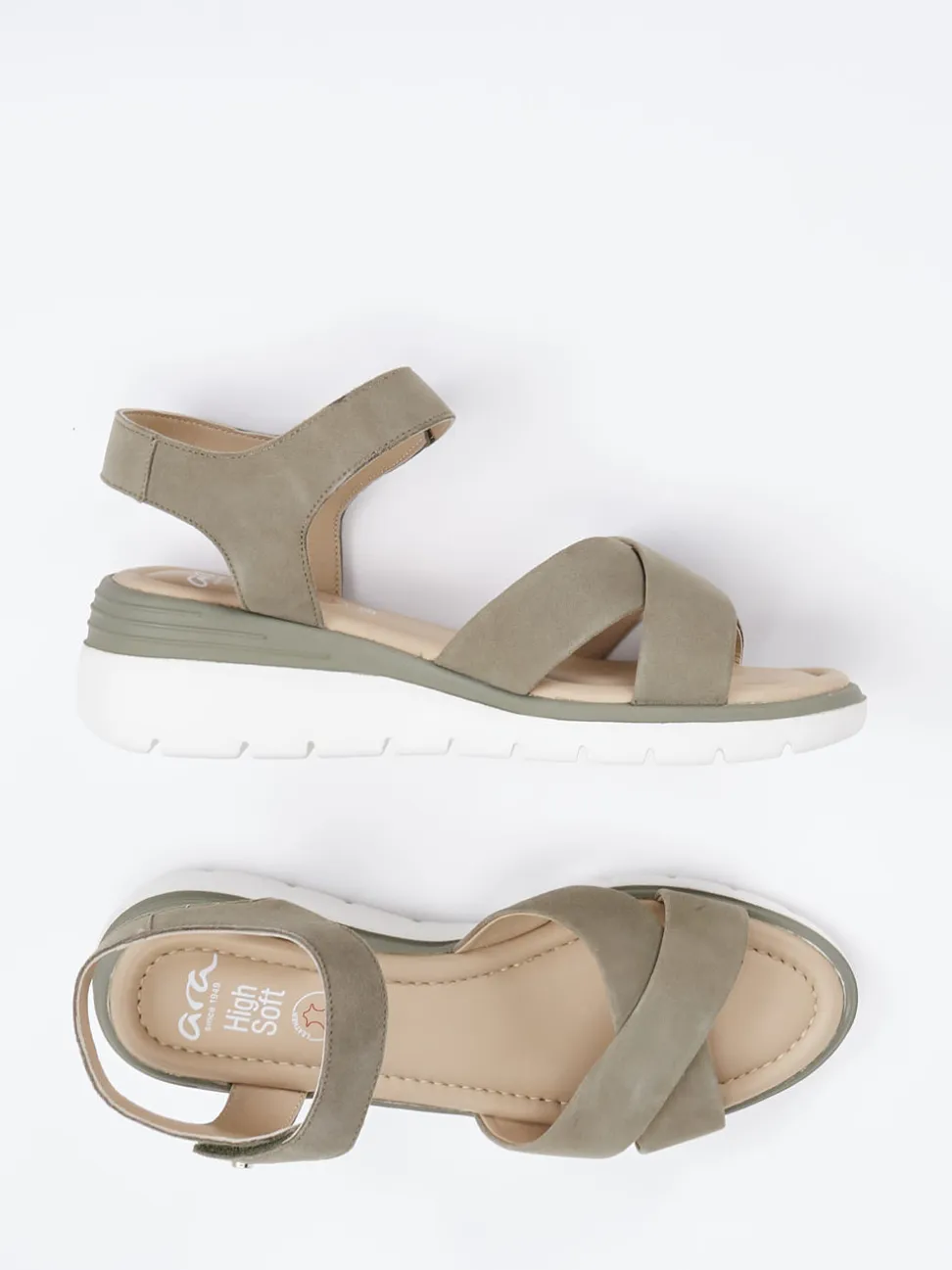 Ara – Komfortsandalen aus Veloursleder grün