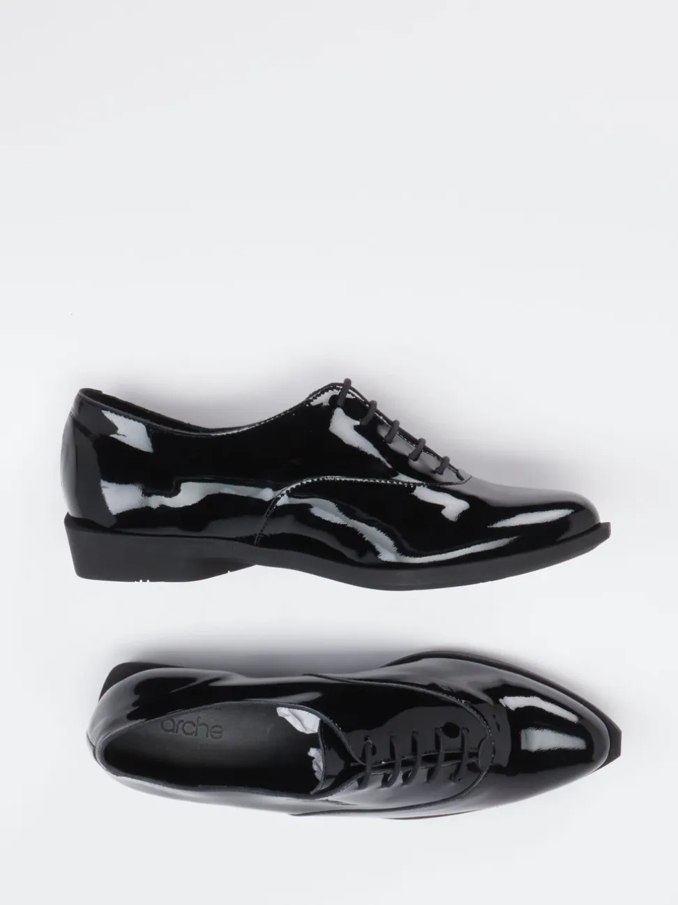 Arche – Derby-Schnürschuh aus Lackleder schwarz