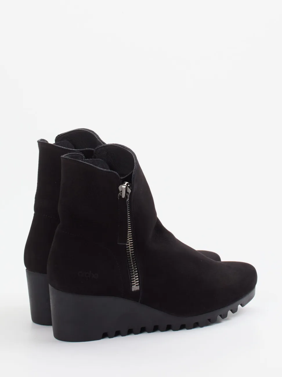 Arche – Keilabsatz-Stiefelette aus Nubukleder schwarz