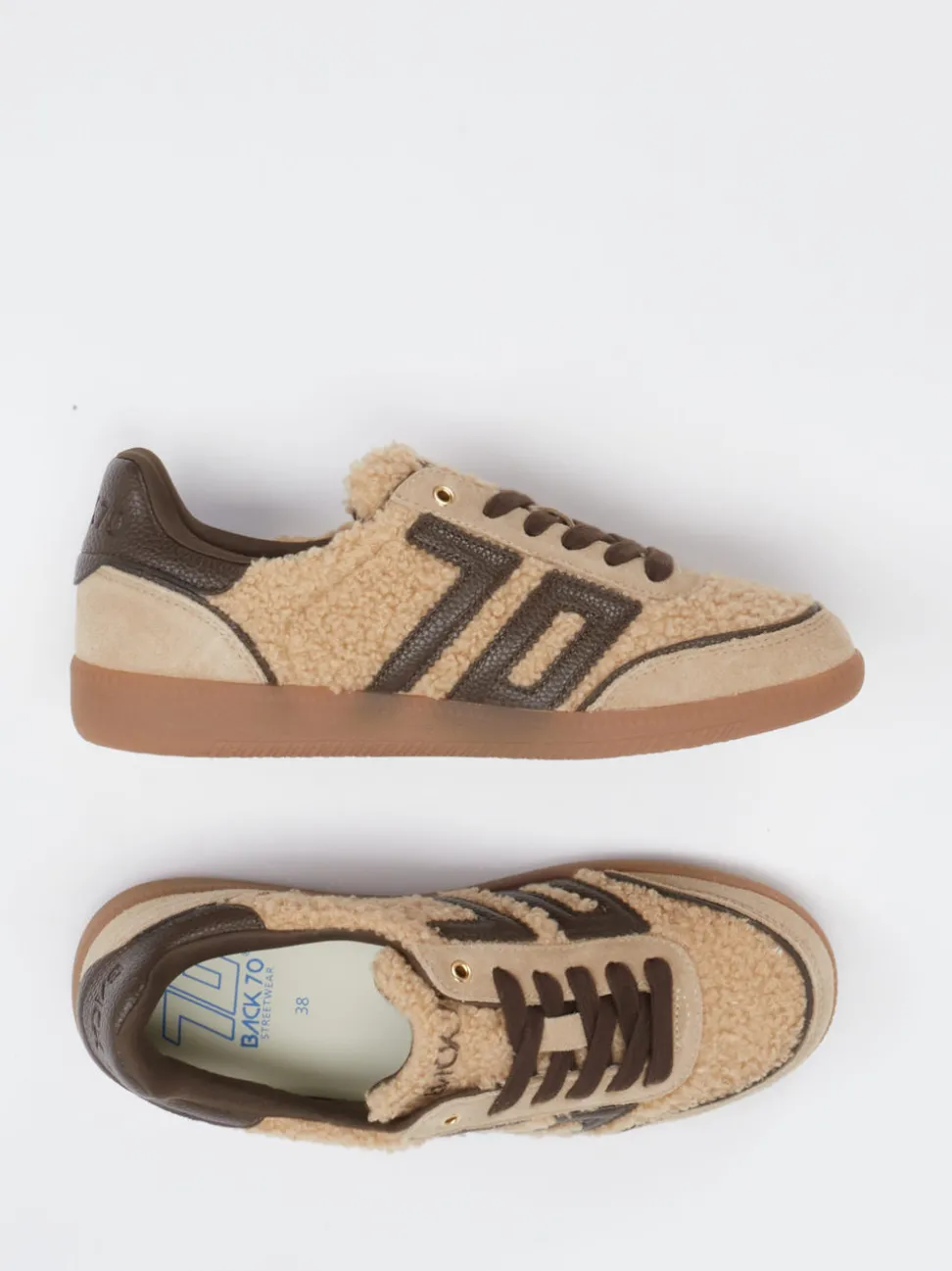 Back 70 – Sneaker aus Velours/Textil in Beigebraun