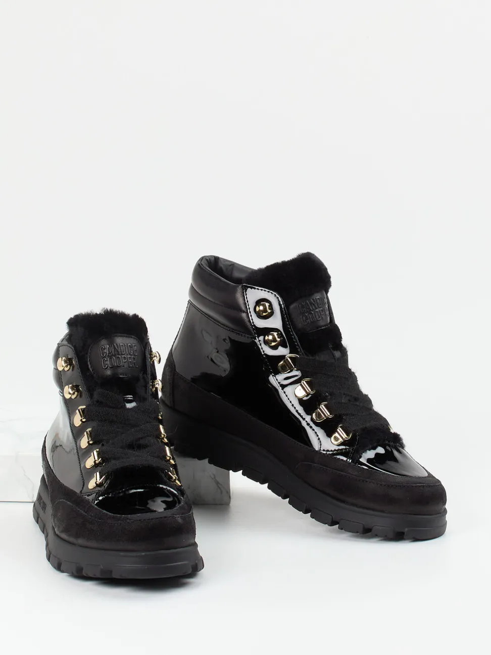 Candice Cooper – Schnürboots aus Lackleder Schwarz