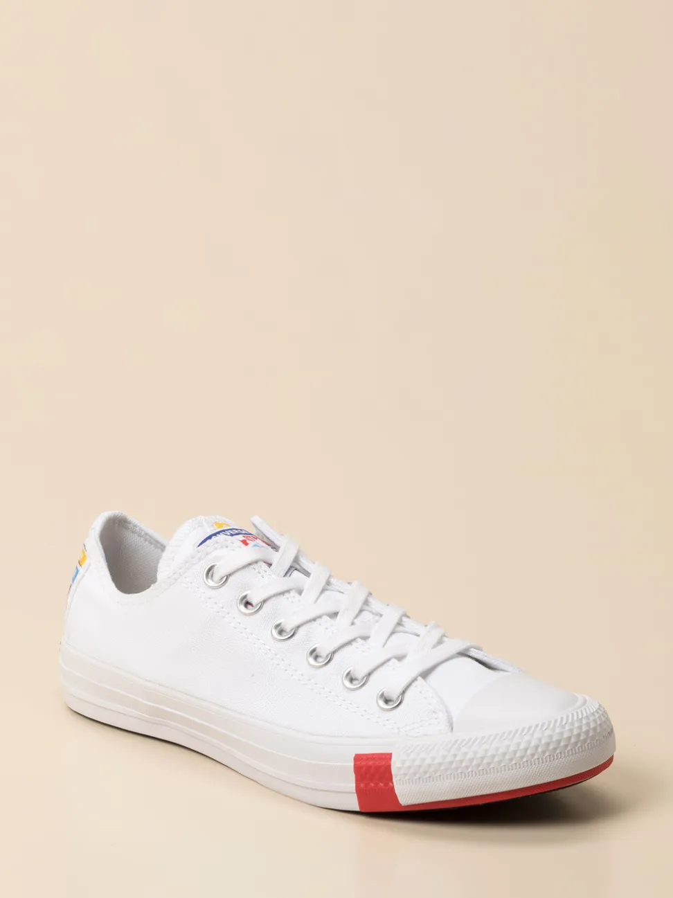 Converse – Low-Top Sneaker aus Canvas in Weiß