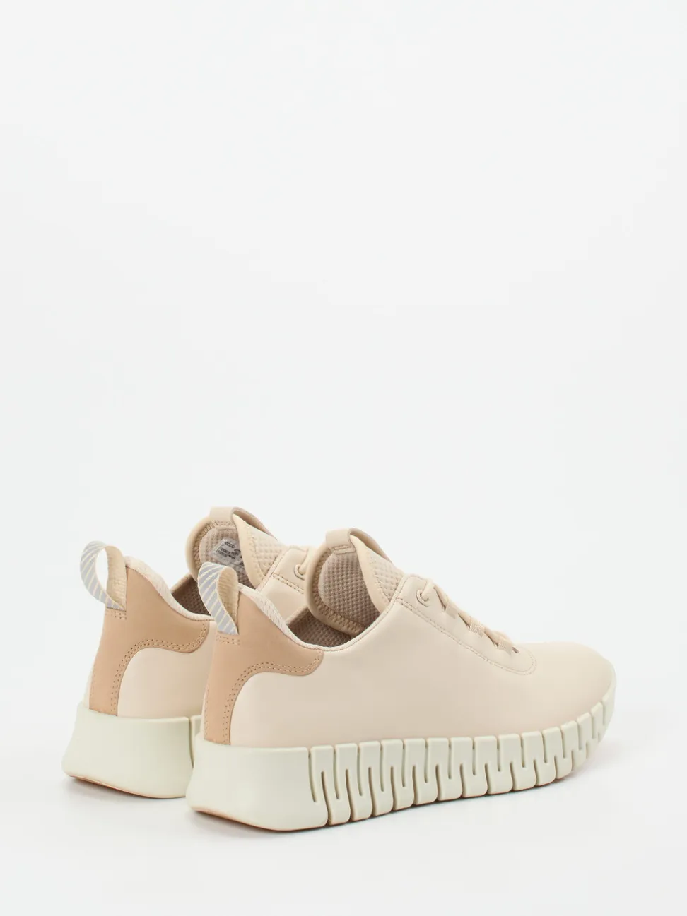 Ecco – Sneaker aus Kalbleder und Mesh beige