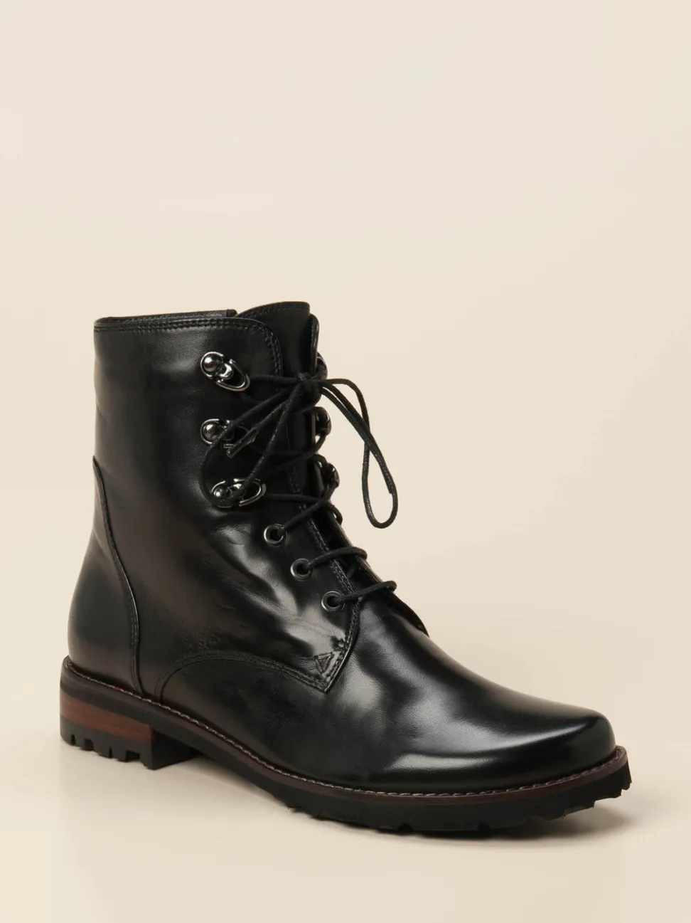 Everybody – Schnürboots aus Lammleder schwarz