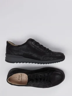 Finn Comfort – Schnürschuh aus Metallicleder schwarz