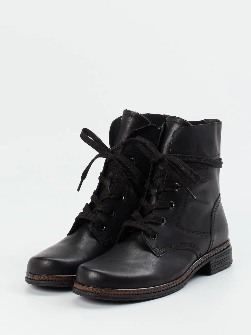 Gabor – Schnürboots aus Kalbleder schwarz