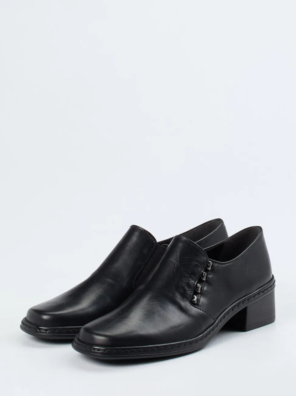 Gabor – Slipper aus Lammleder in Schwarz
