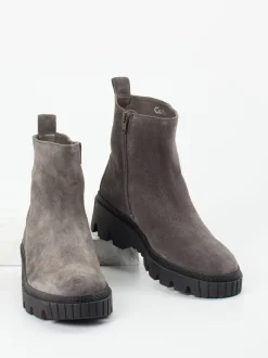 Gabor – Stiefelette aus Veloursleder in Steingrau