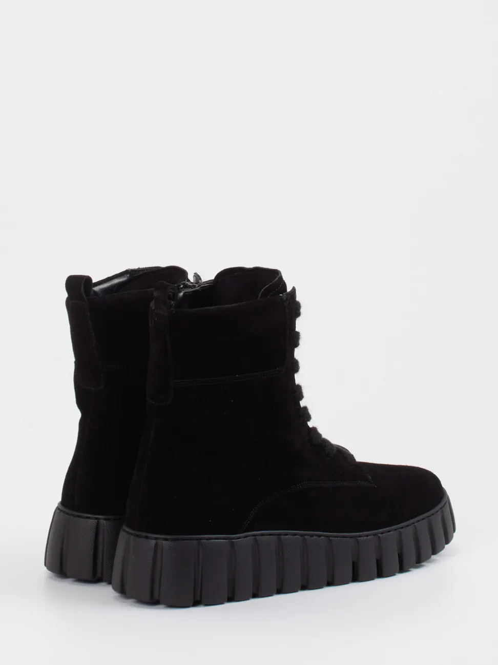 Gabor Comfort – Schnürboots aus Veloursleder schwarz