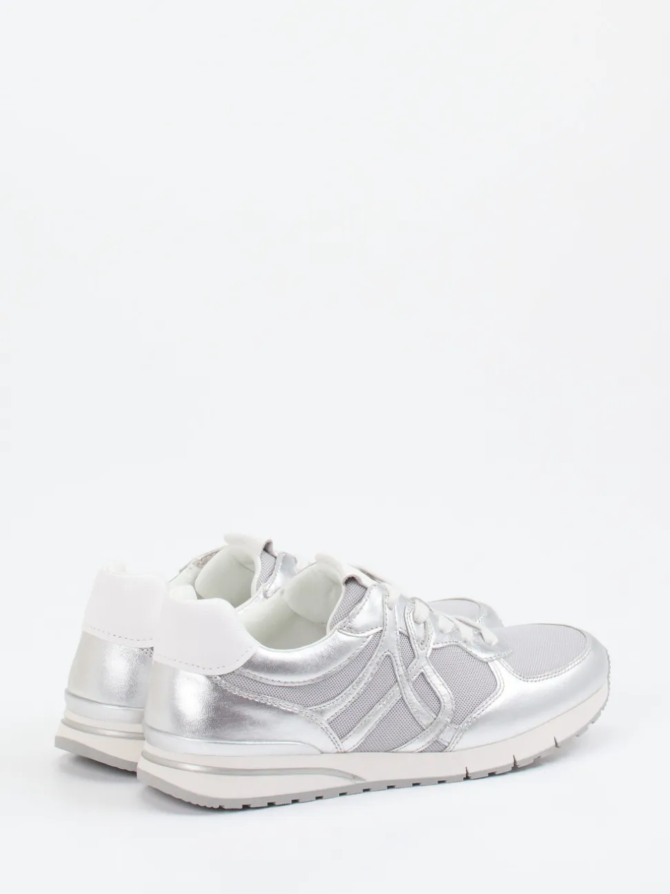 Gabor Comfort – Sneaker aus Metallicleder silber