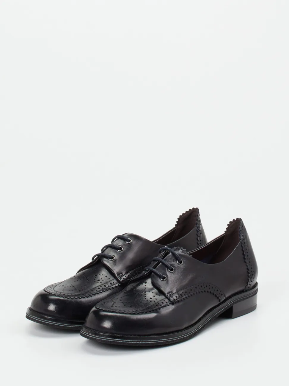 Ginger & Glove – Brogues aus Lammleder in Schwarz