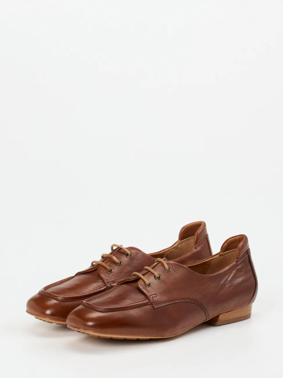 Ginger & Glove – Schnürschuh aus Kalbleder braun