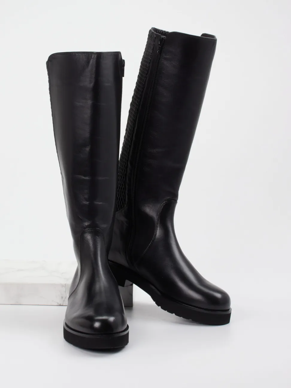 Hassia – Kniehohe Stiefel aus Kalbleder Schwarz