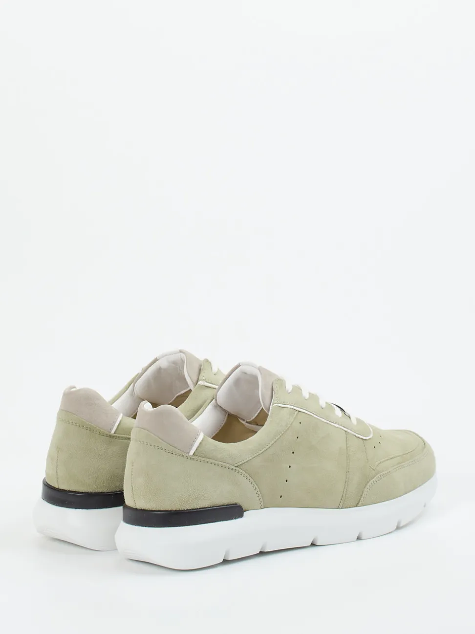 Hassia – Sneaker aus Veloursleder salbeigrün