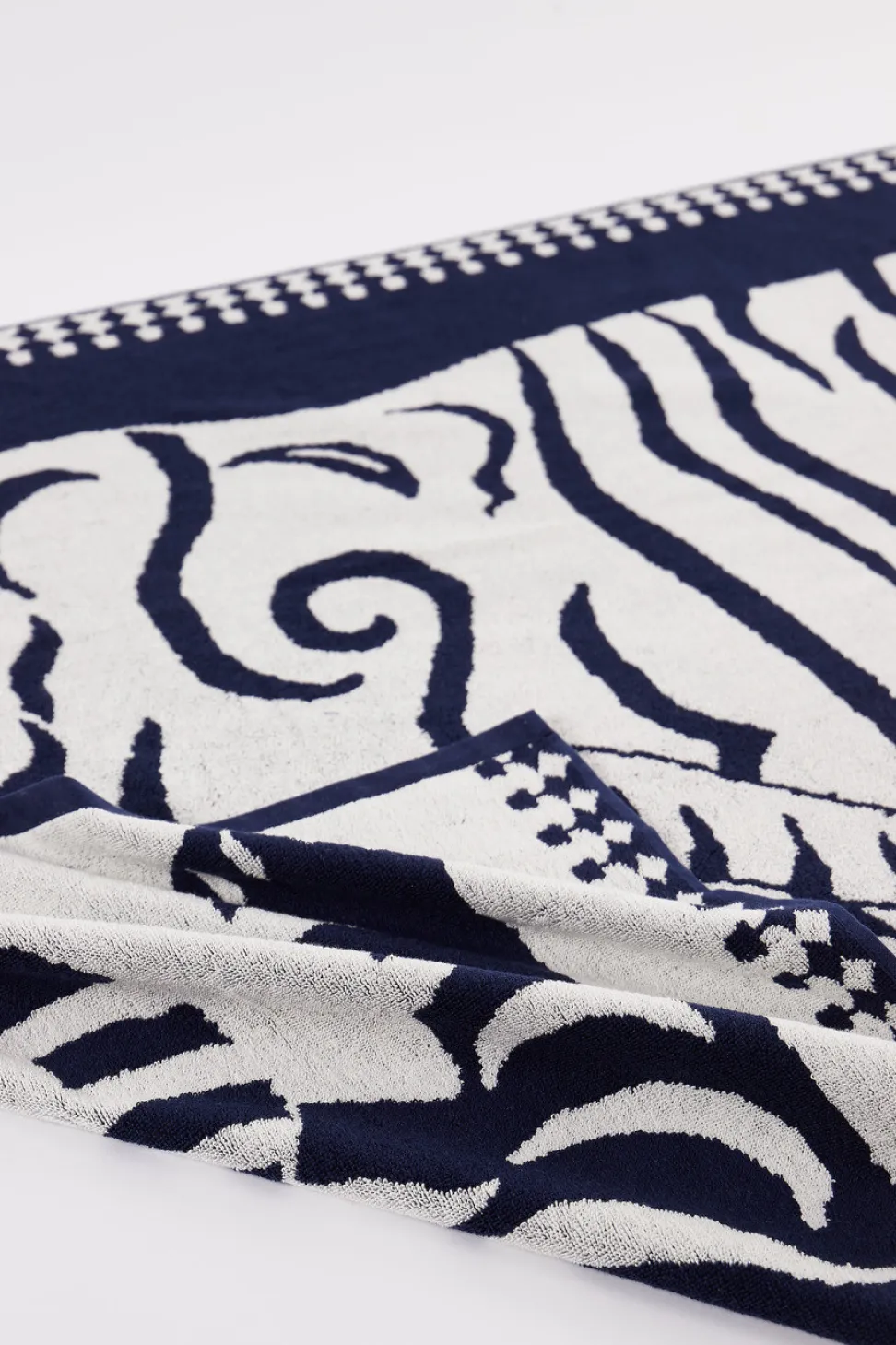 Inouitoosh – Strandtuch aus Baumwolle mit Tiger-Motiv