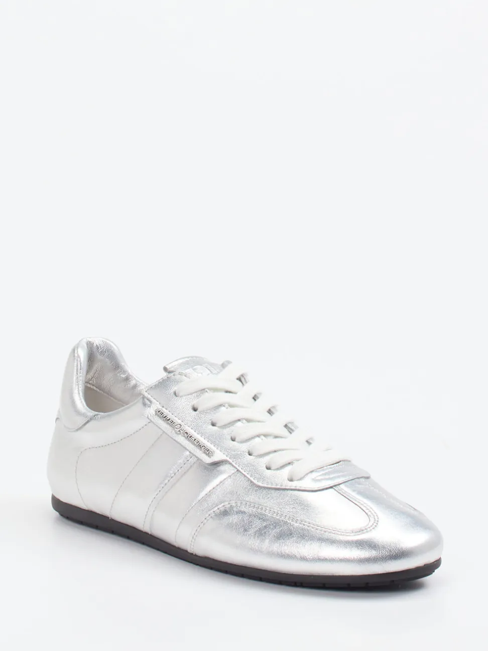 Kennel & Schmenger – Sneaker aus Metallicleder silber