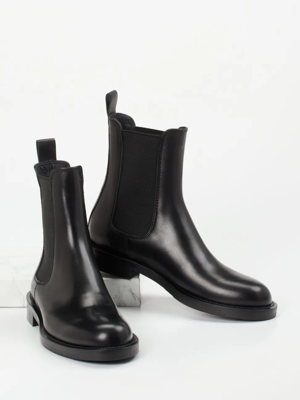 Konstantin Starke – Chelsea Boots aus Kalbleder schwarz
