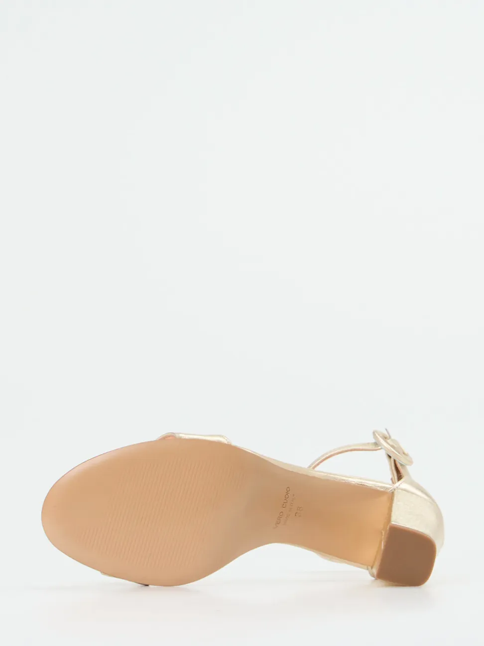 Konstantin Starke – High Heel Sandale aus Veloursleder Gold