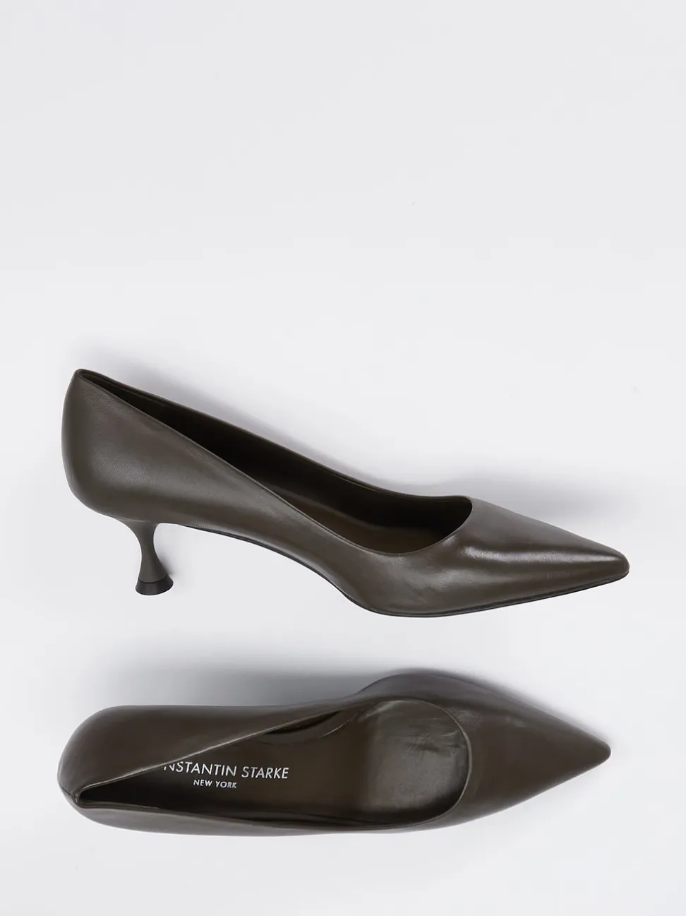 Konstantin Starke – Pumps aus Lammleder schlammgrau