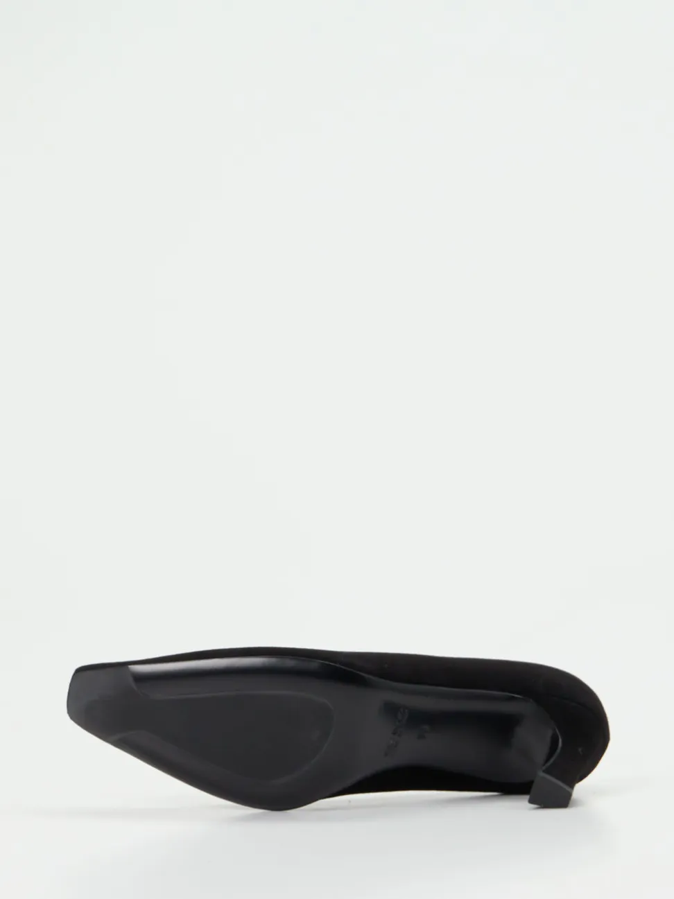 Konstantin Starke – Pumps aus Veloursleder Schwarz