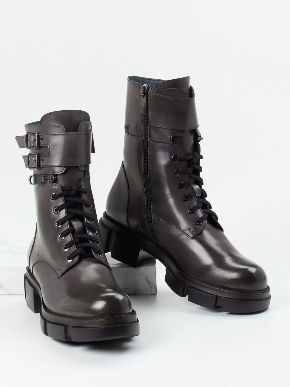 Konstantin Starke – Schnürboots aus Kalbleder grau