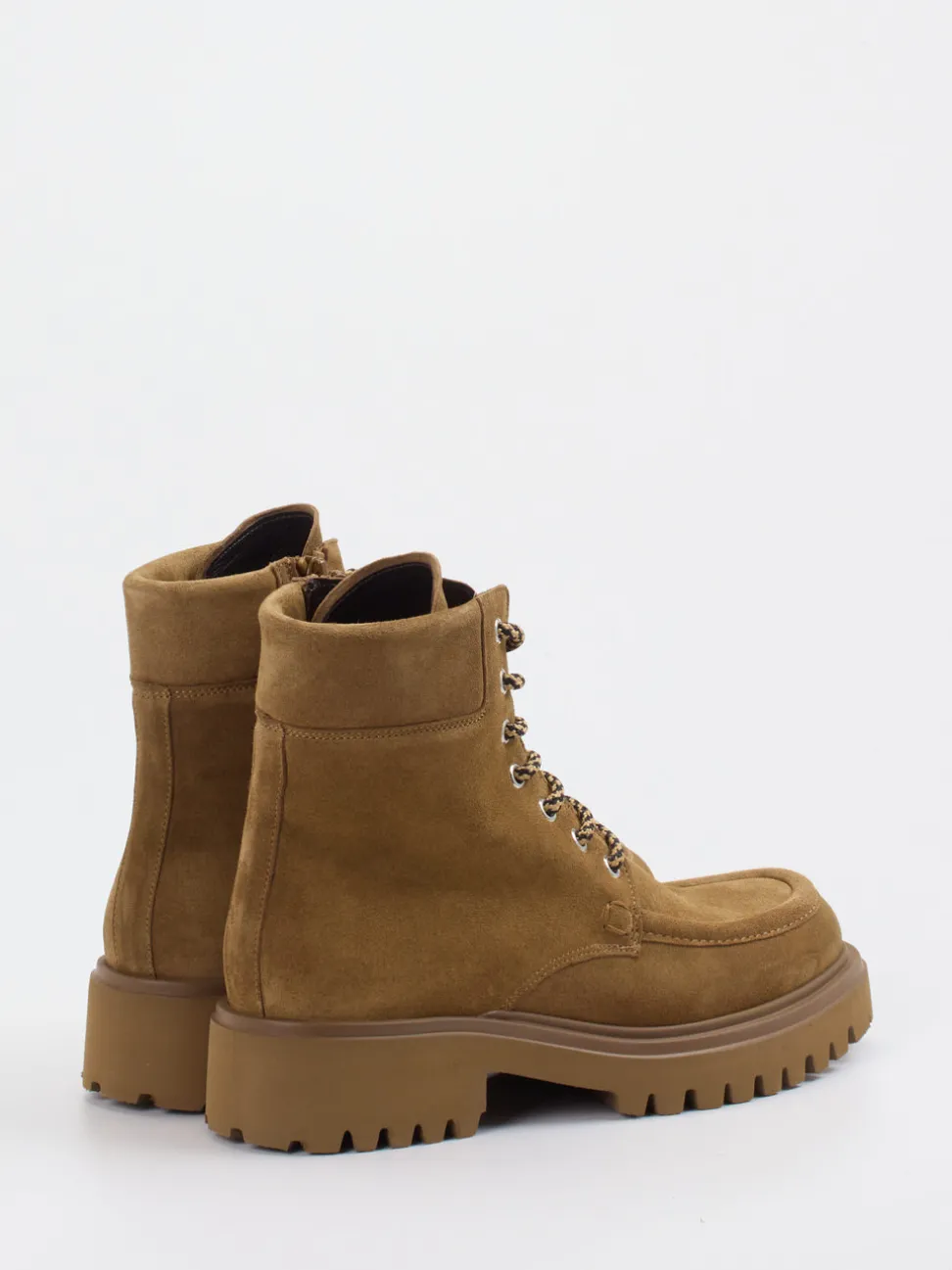 Konstantin Starke – Schnürboots aus Veloursleder cognac