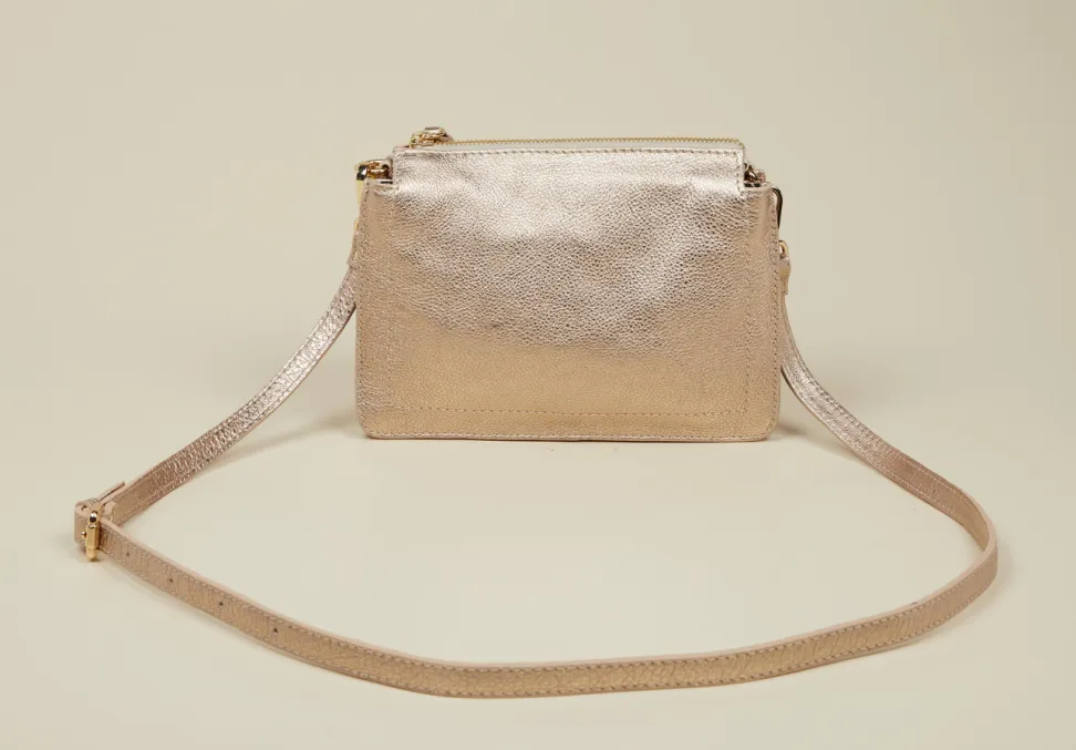 Konstantin Starke – Schultertasche aus Metallicleder Roségold