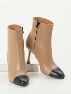 Konstantin Starke – Stiefeletten aus Kalbleder beige