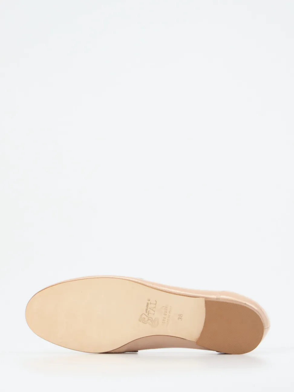 Mannori – Loafer aus Lackleder in Nude-Beige