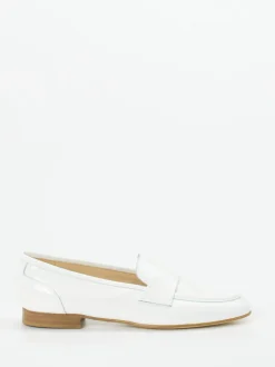 Mannori – Loafer aus Lackleder weiß glänzend