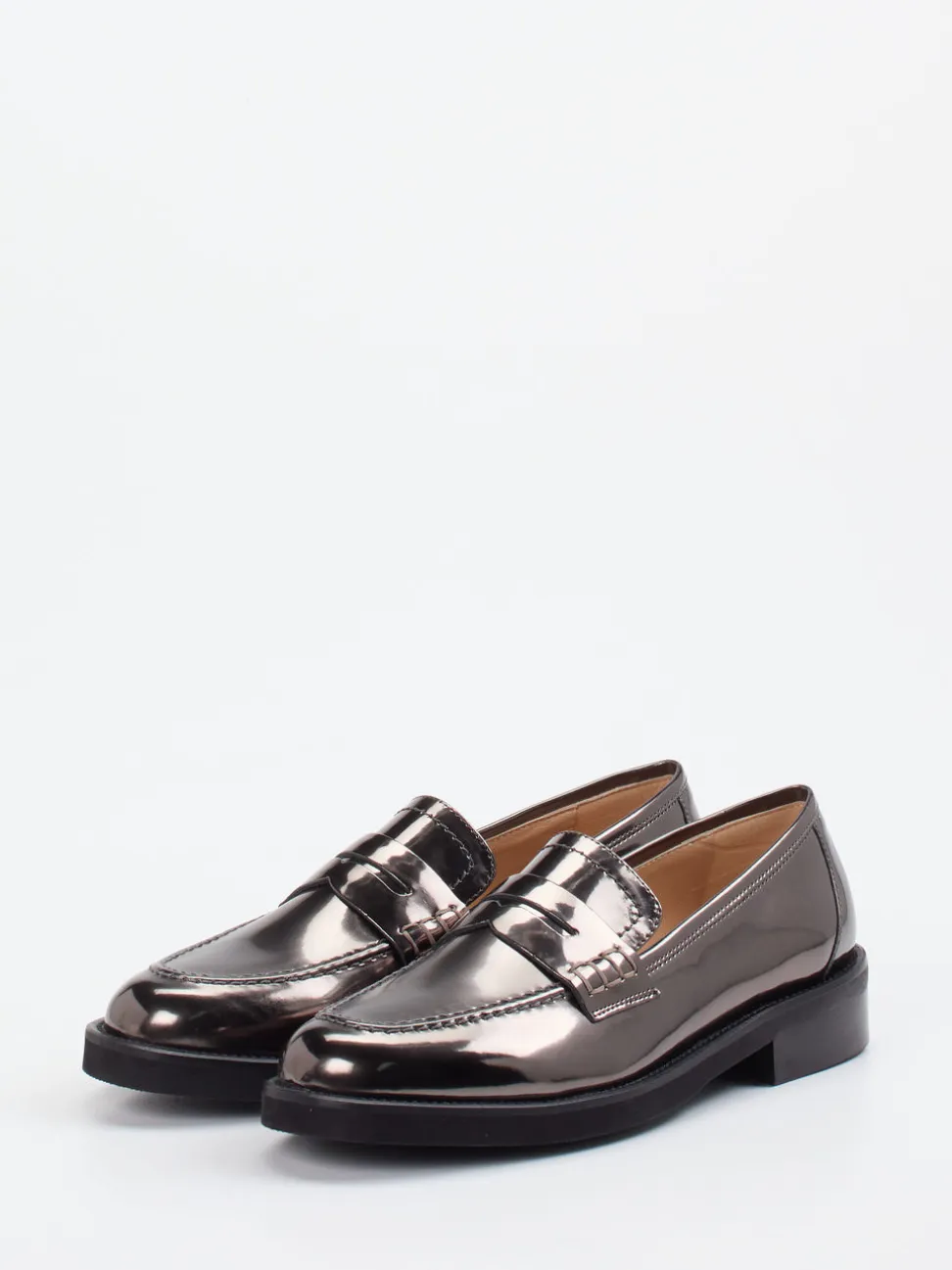 Mannori – Loafer aus Metallicleder in Anthrazit