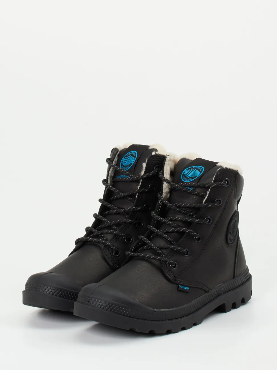 Palladium – Schnürboots aus Fettleder Schwarz