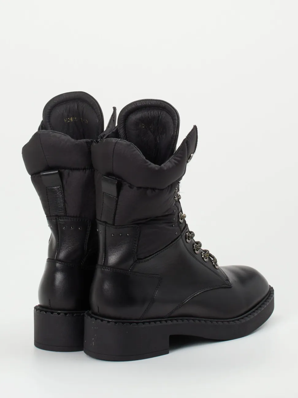 Piedi Nudi – Schnürboots aus Kalbleder Schwarz