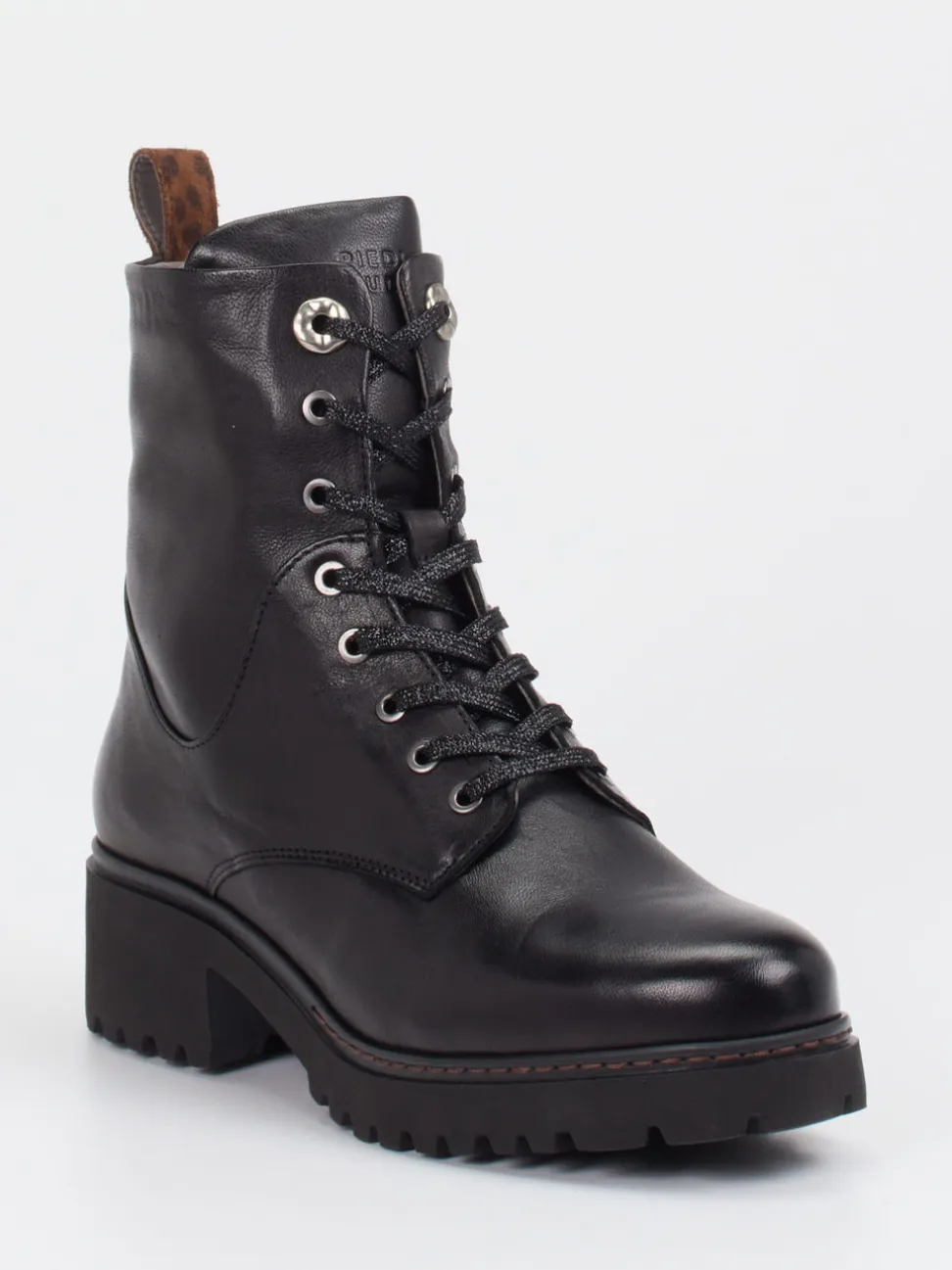 Piedi Nudi – Schnürstiefelette aus Kalbleder Schwarz