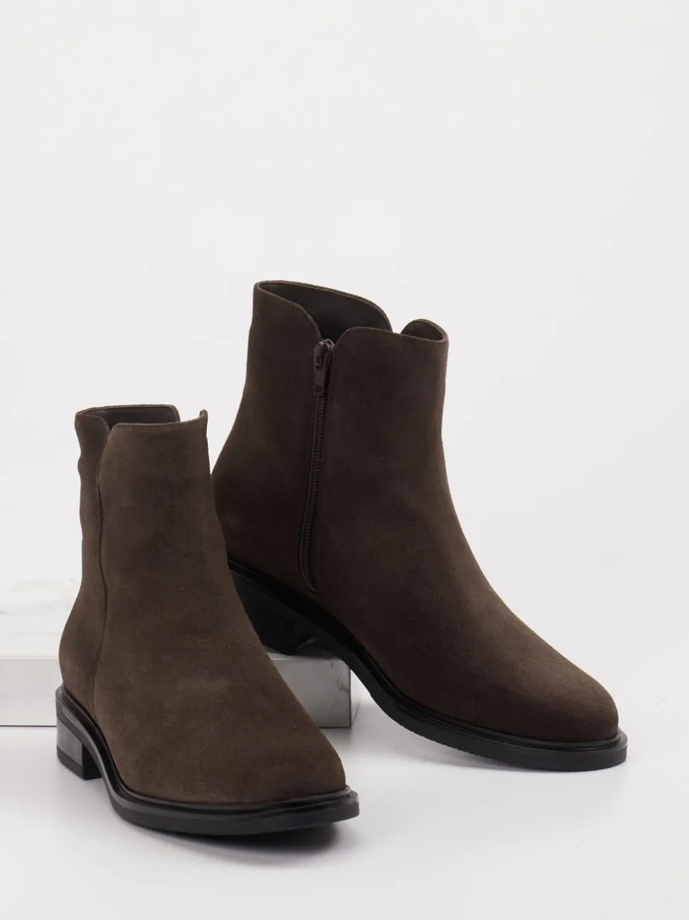 Piesanto – Stiefelette aus Veloursleder Dunkelbraun
