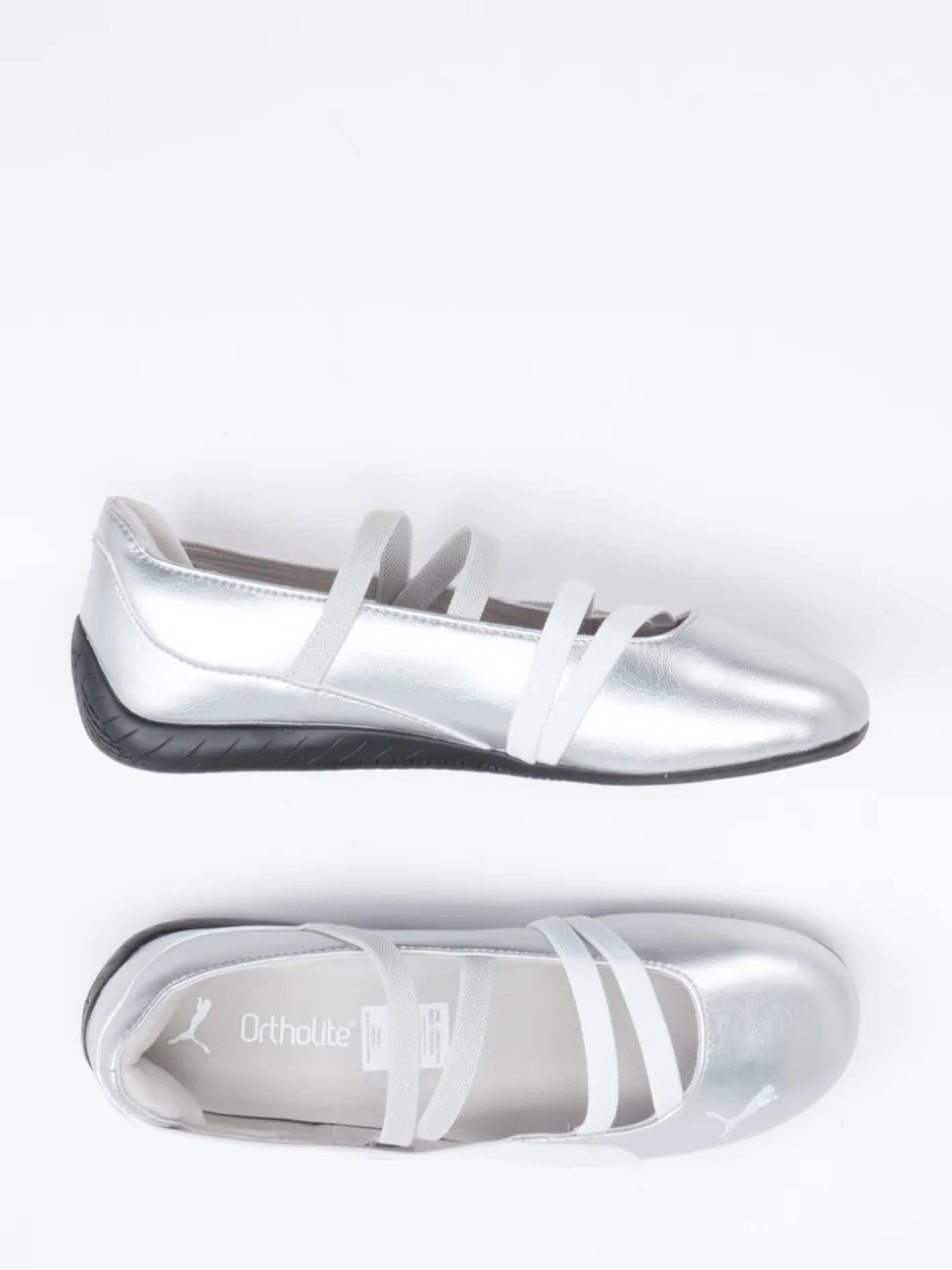 Puma – Ballerinas aus Leder in Metallic-Silber