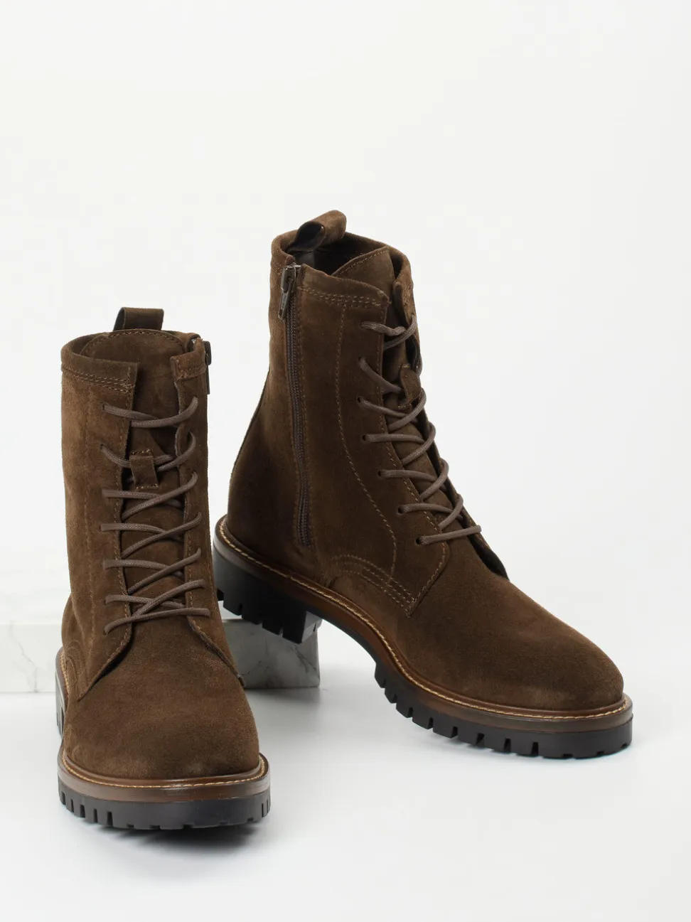 Ralph Harrison – Schnürboots aus Veloursleder braun