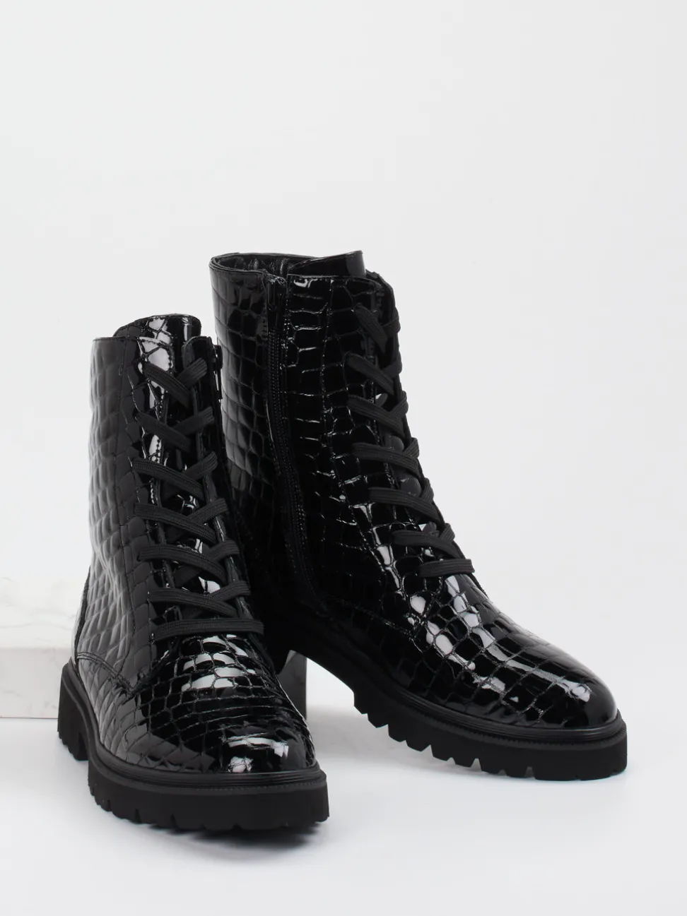 Rapid Soul – Schnürboots aus Lackleder Schwarz
