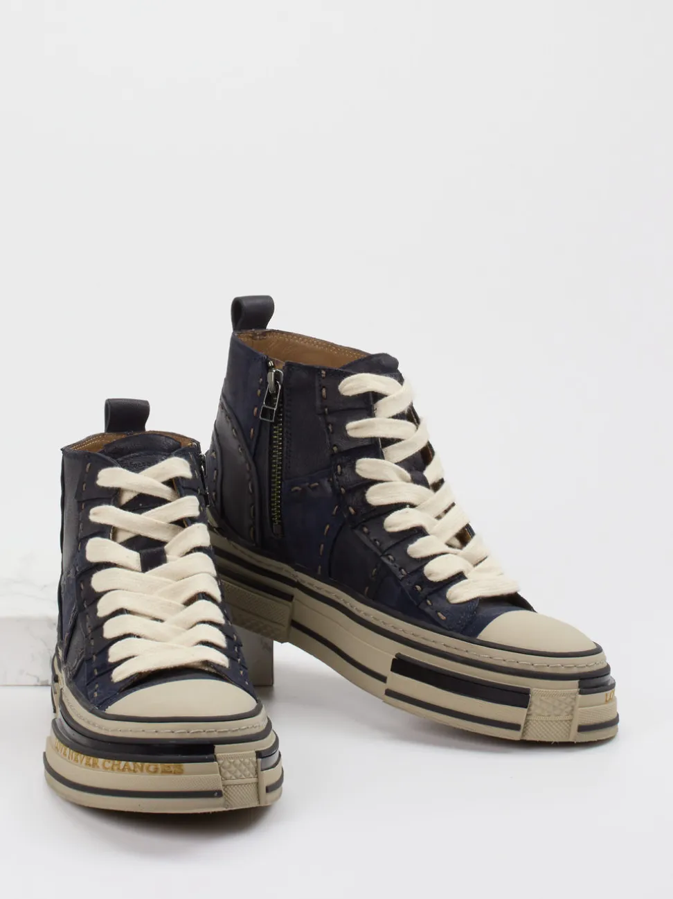 Rebecca White – High-Top Sneaker aus Veloursleder blau