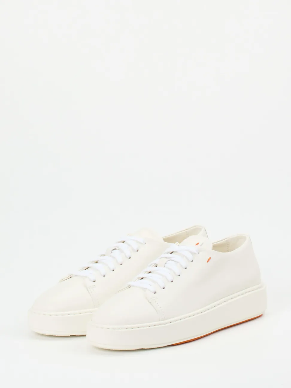 Santoni – Sneaker aus Lammleder in Cremeweiß