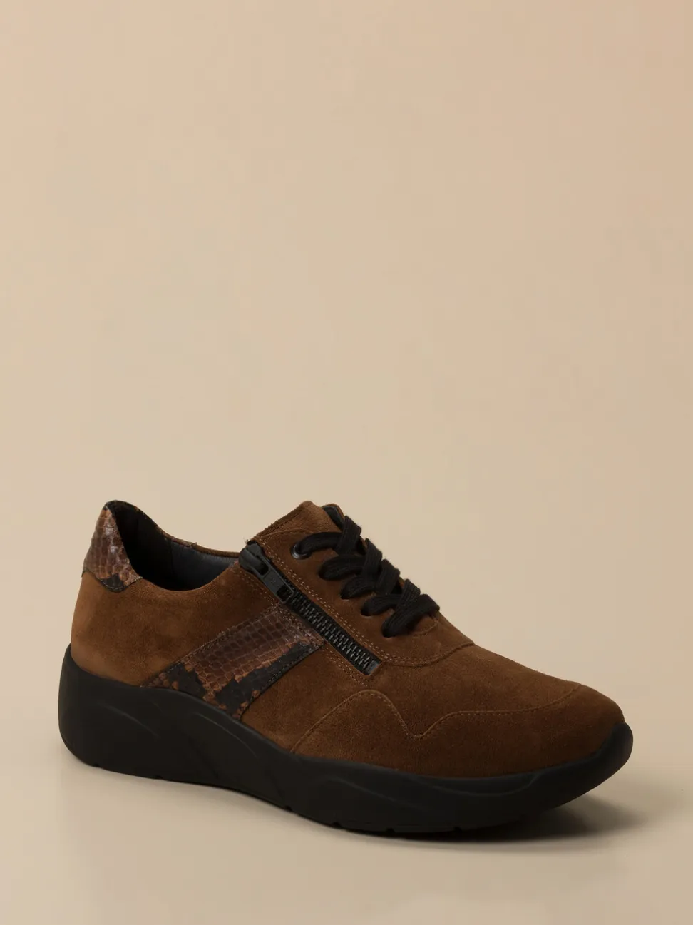 Solidus – Komfort-Sneaker aus Veloursleder braun