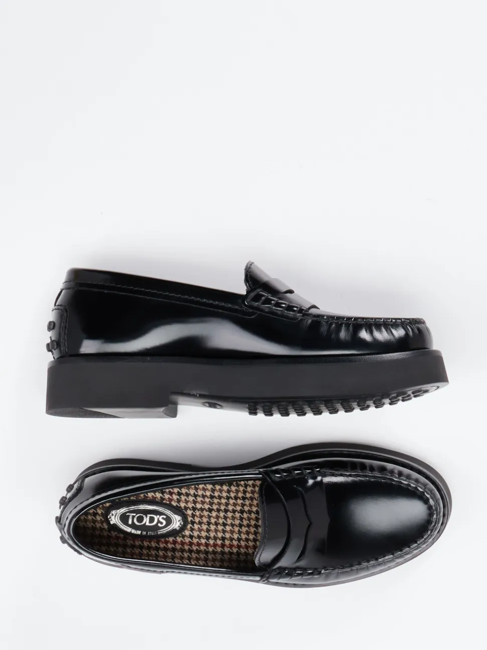Tod's – Loafer aus Hochglanzleder schwarz