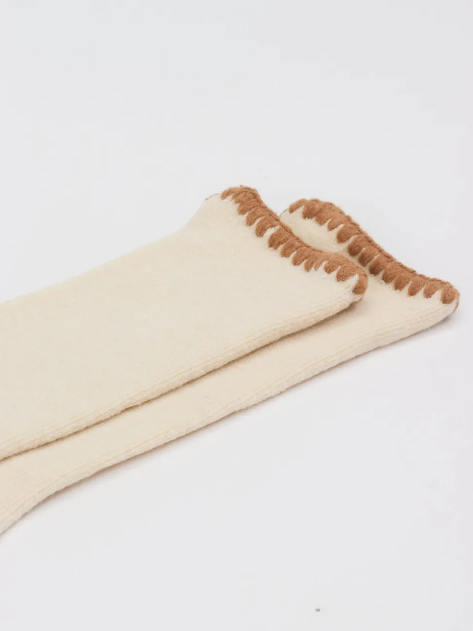 UGG – Crew Socken aus Textil in Cremeweiß