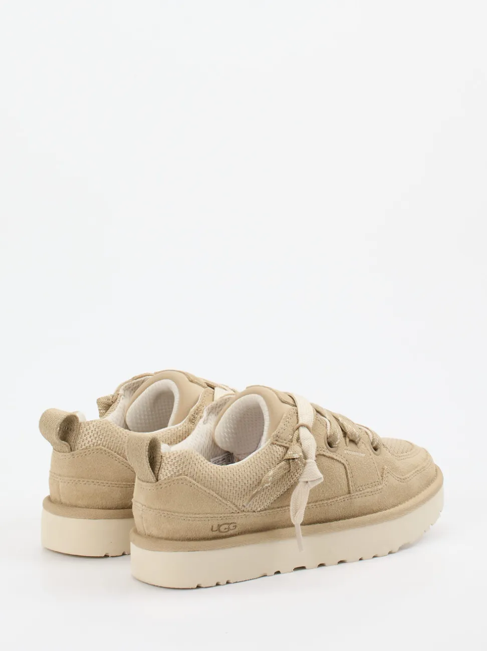 UGG – Low-Top Sneaker aus Veloursleder beige
