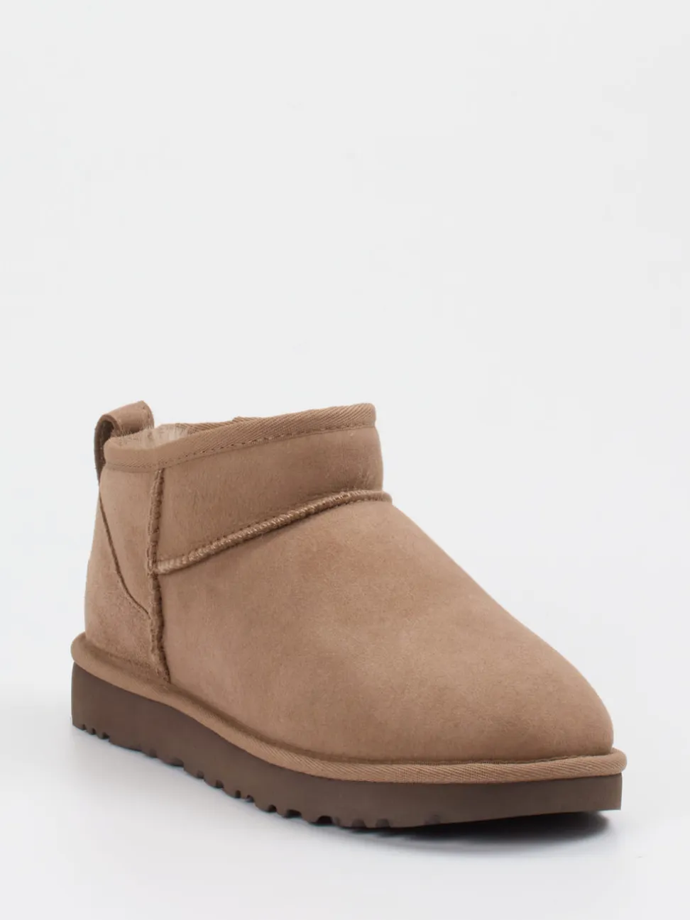 UGG – Stiefeletten aus Veloursleder sandbraun