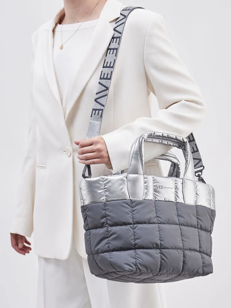 VeeCollective Berlin – Tote Bag aus Nylon silbergrau