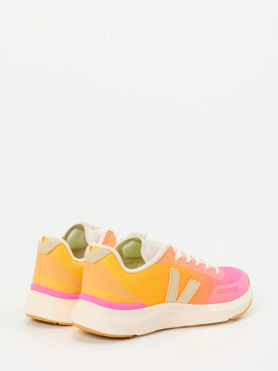 VEJA – Laufschuhe aus veganem Mesh in Orange