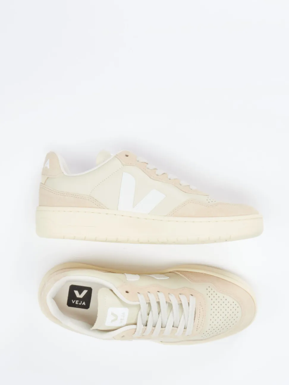 VEJA – Sneaker aus Kalbleder und Veloursleder Beige