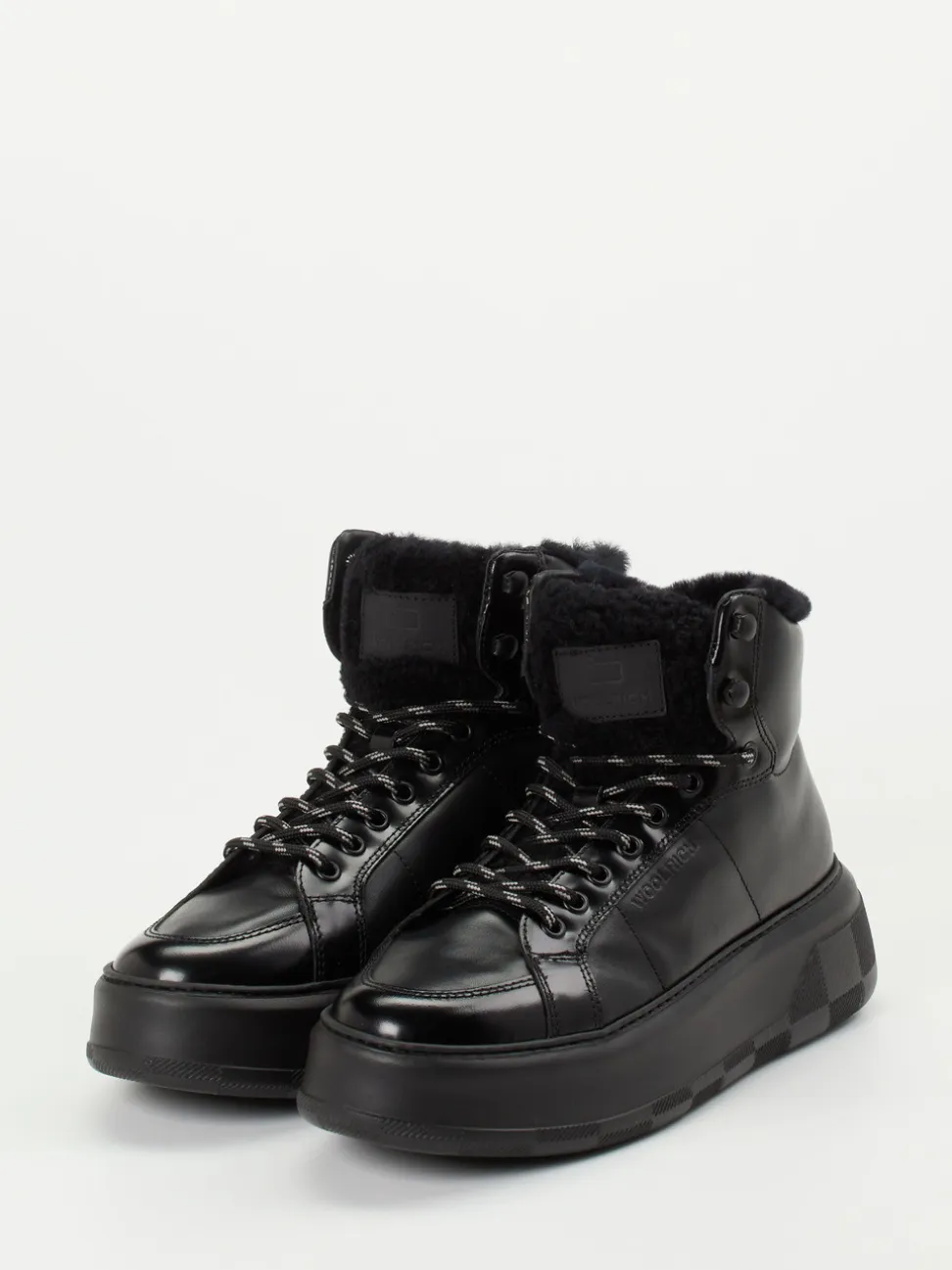 Woolrich – Schnürboots aus Hochglanzleder schwarz